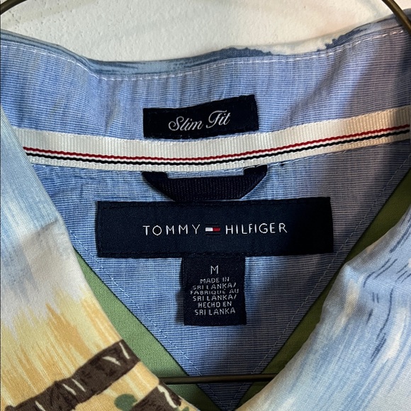 Tommy Hilfiger Tropical Landscape Men's Shirt - Picture 2 of 6